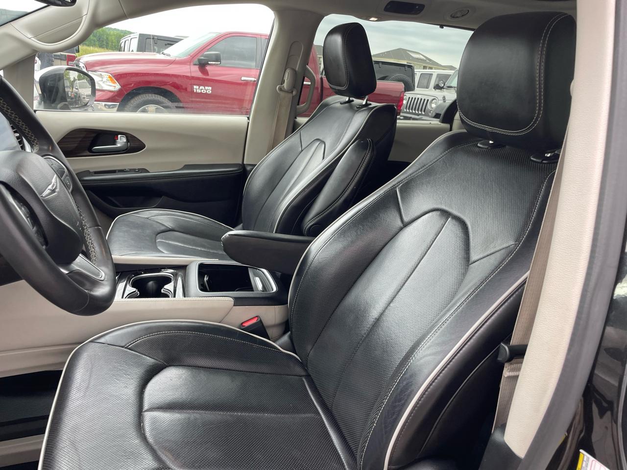 Chrysler Pacifica Limited 2022