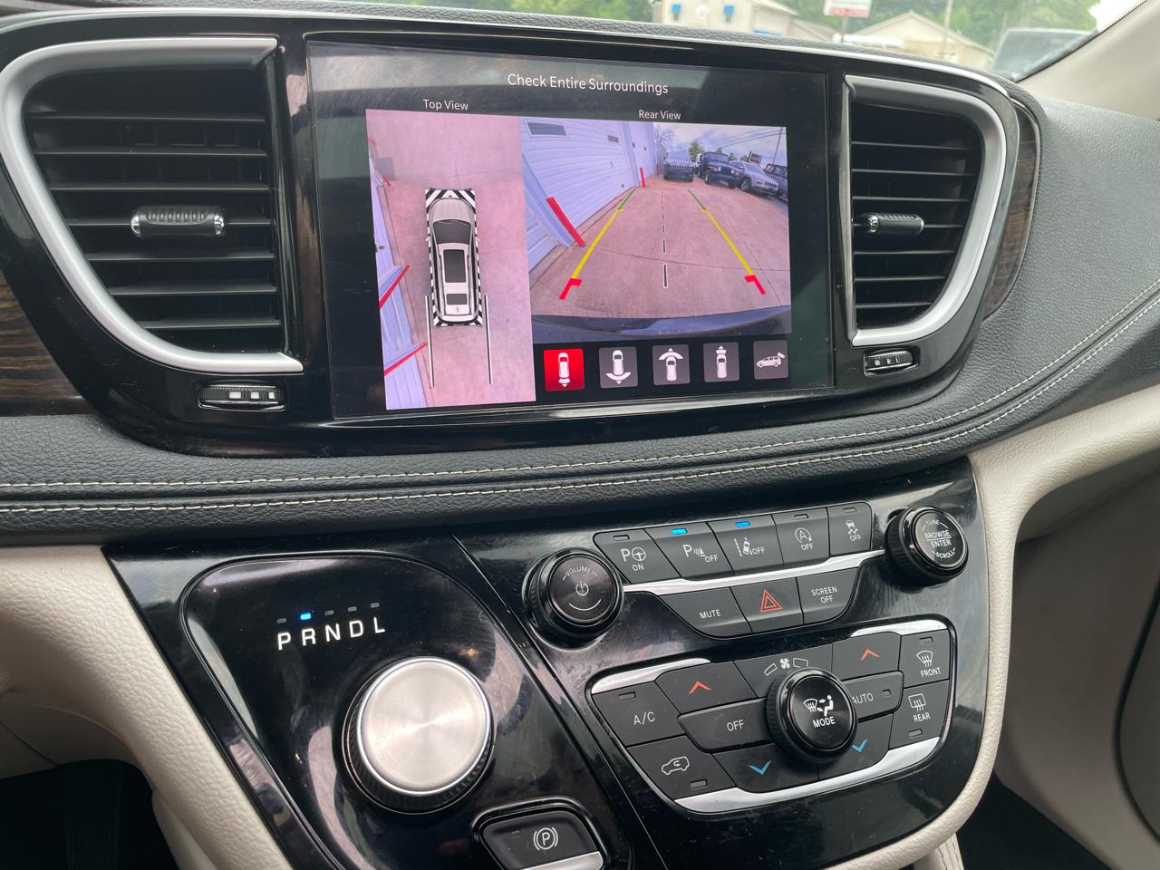 Chrysler Pacifica Limited 2022