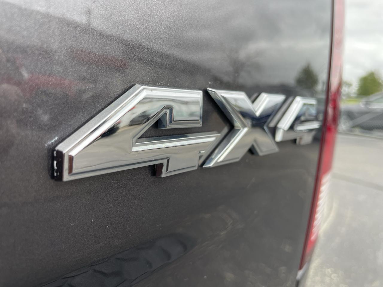 RAM 1500 4WD Crew Cab 140.5" Express 2018