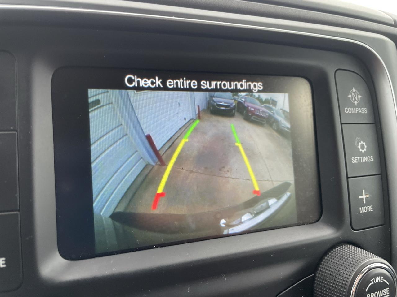 RAM 1500 4WD Crew Cab 140.5" Express 2018