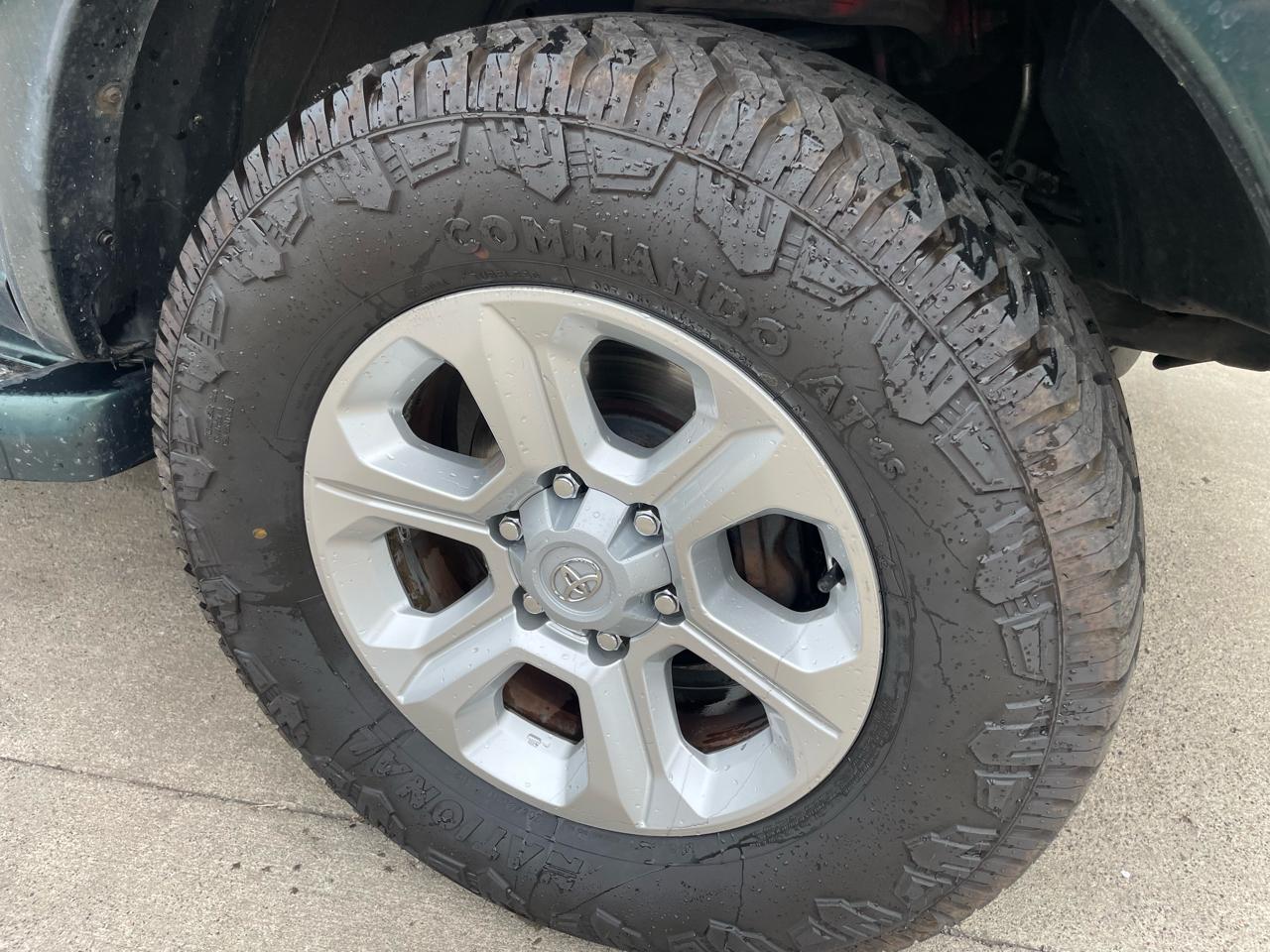 Toyota Sequoia Limited 4WD 2003