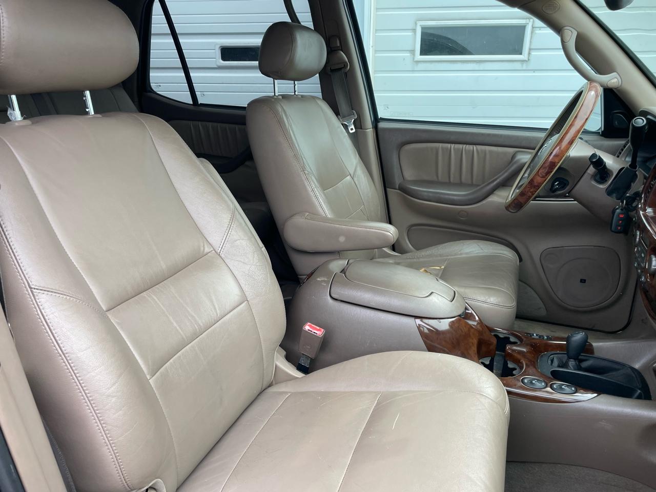 Toyota Sequoia Limited 4WD 2003