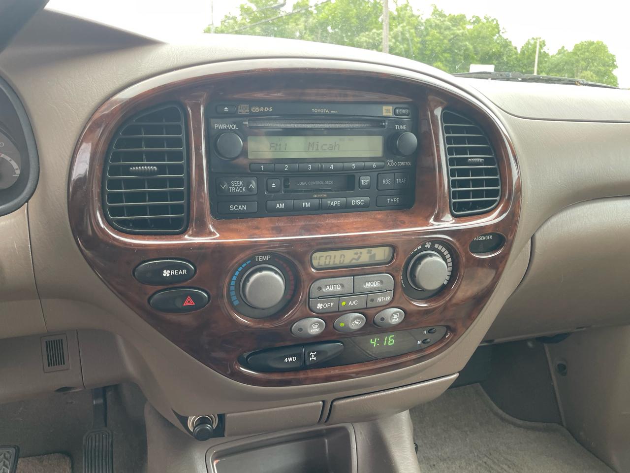 Toyota Sequoia Limited 4WD 2003