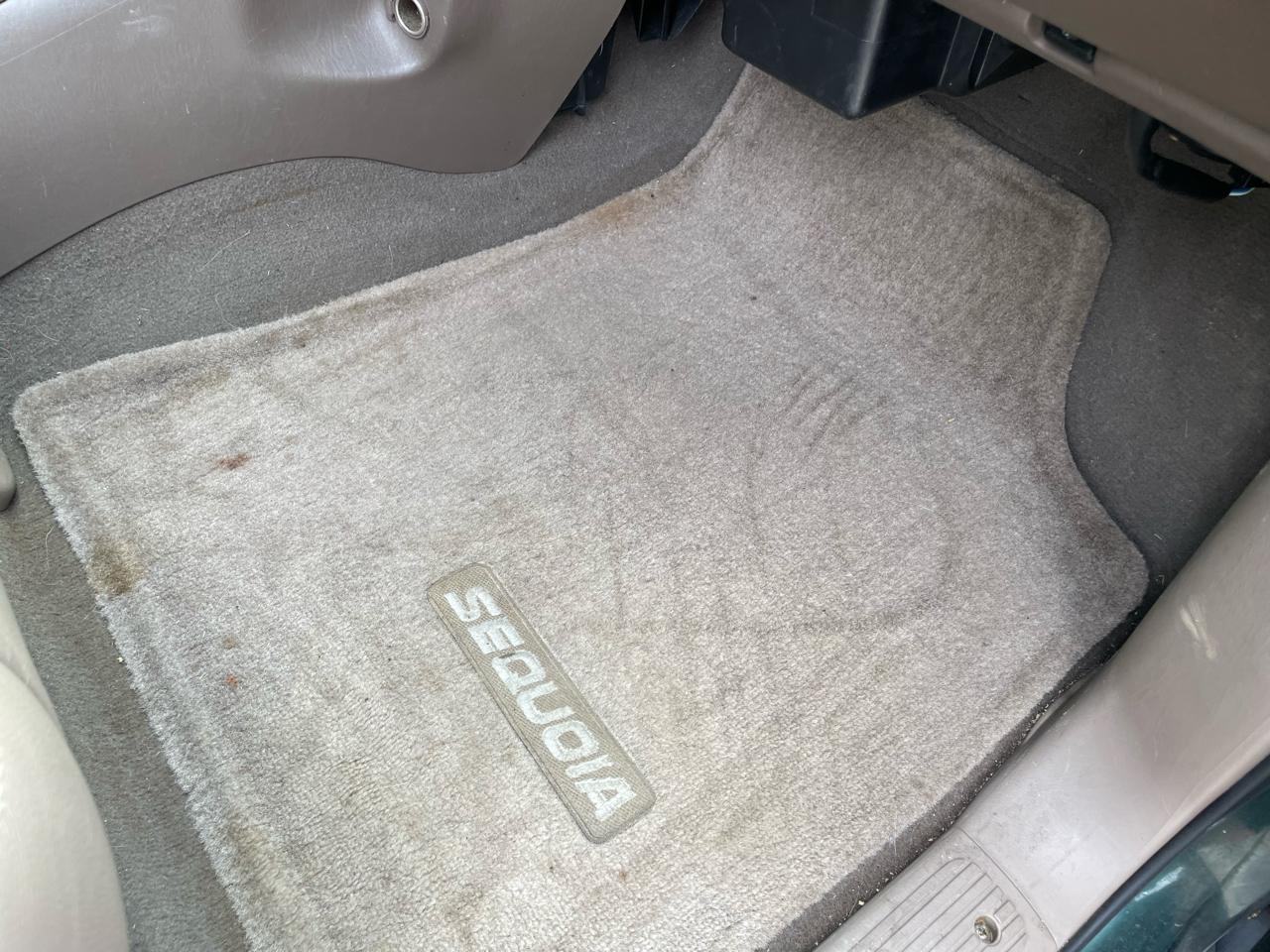 Toyota Sequoia Limited 4WD 2003