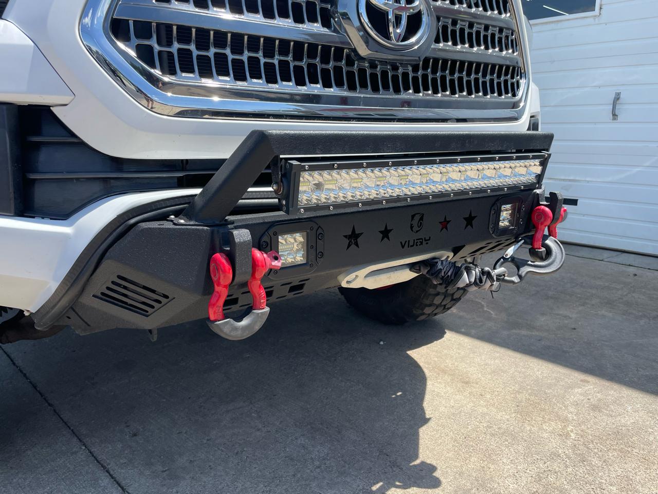 Toyota Tacoma 4WD Double Cab V6 AT TRD Sport (Natl) 2017
