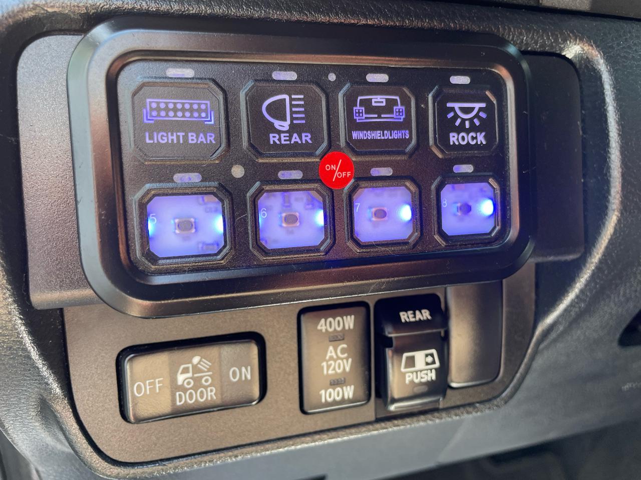 Toyota Tacoma 4WD Double Cab V6 AT TRD Sport (Natl) 2017