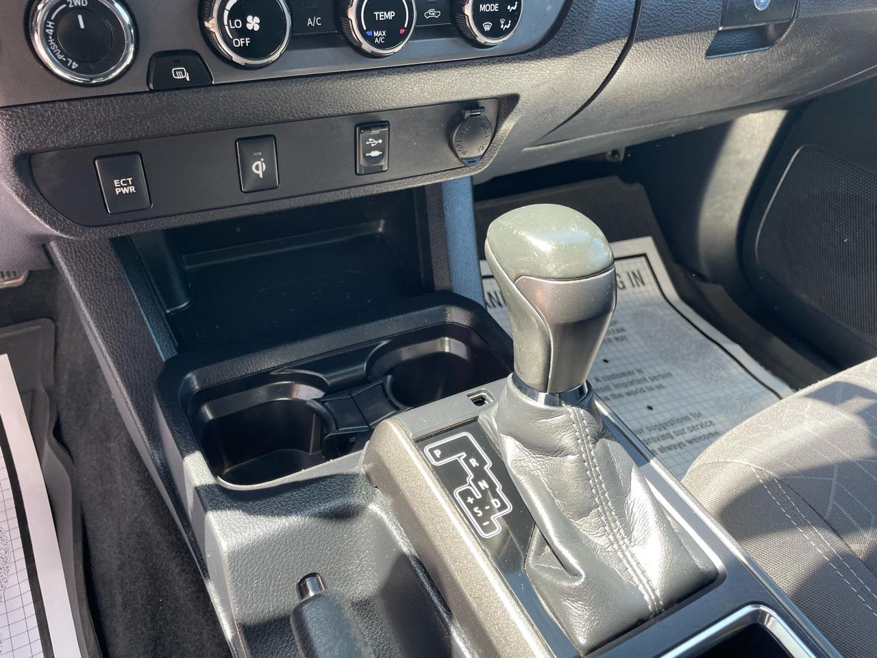 Toyota Tacoma 4WD Double Cab V6 AT TRD Sport (Natl) 2017