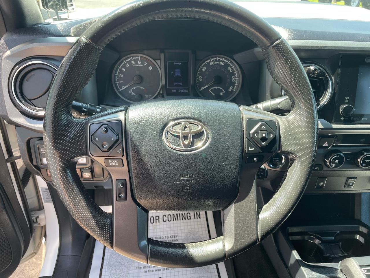 Toyota Tacoma 4WD Double Cab V6 AT TRD Sport (Natl) 2017