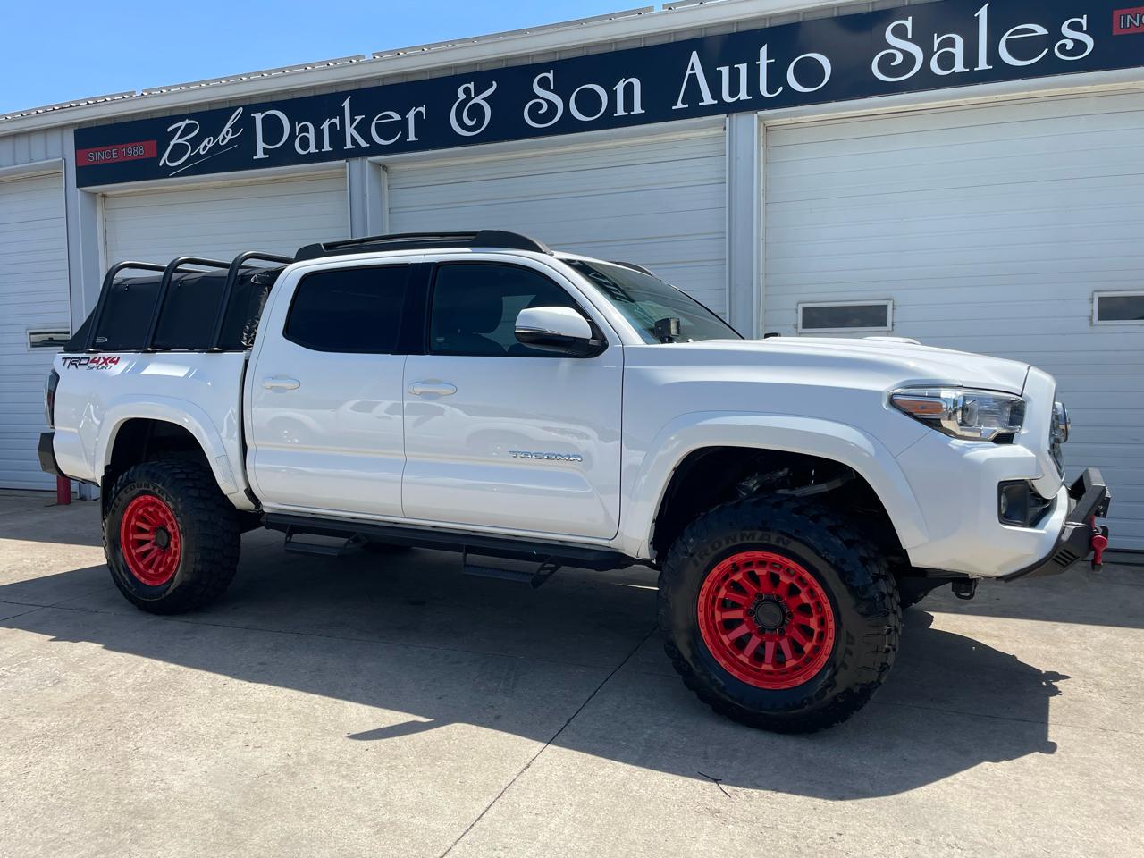 Toyota Tacoma 4WD Double Cab V6 AT TRD Sport (Natl) 2017