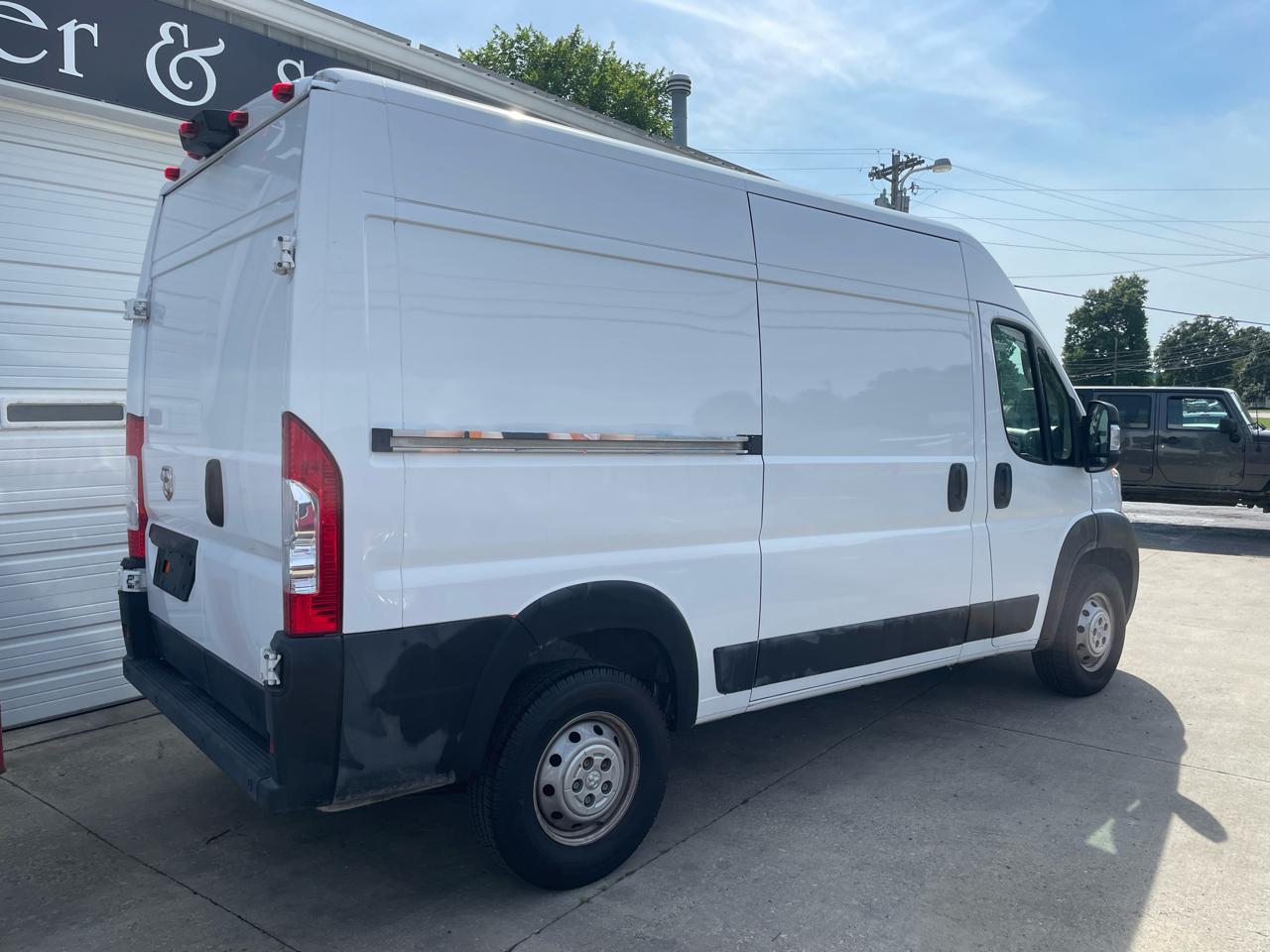 RAM Promaster 1500 High Roof 136-in. WB 2021