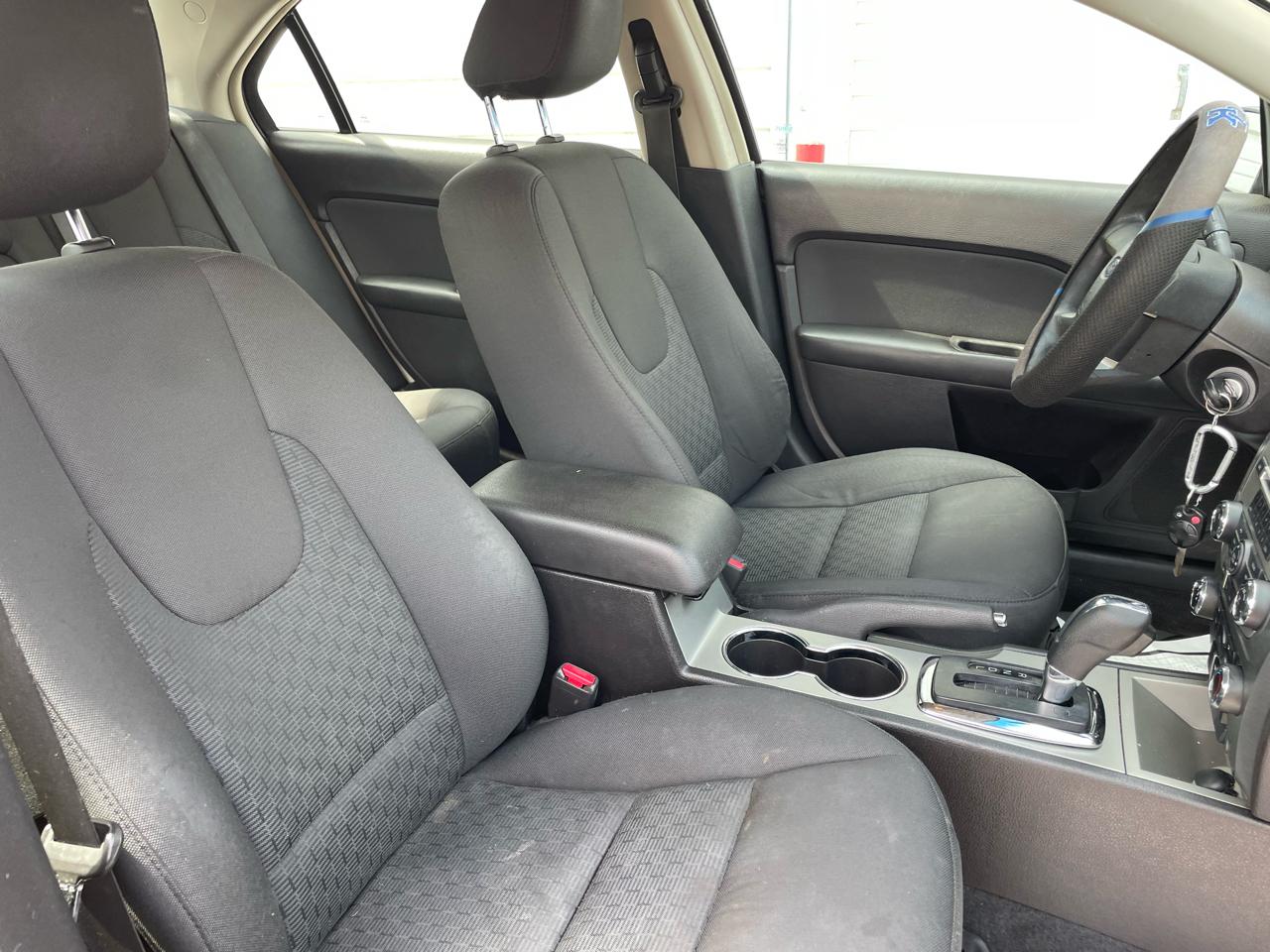 Ford Fusion SE 2010