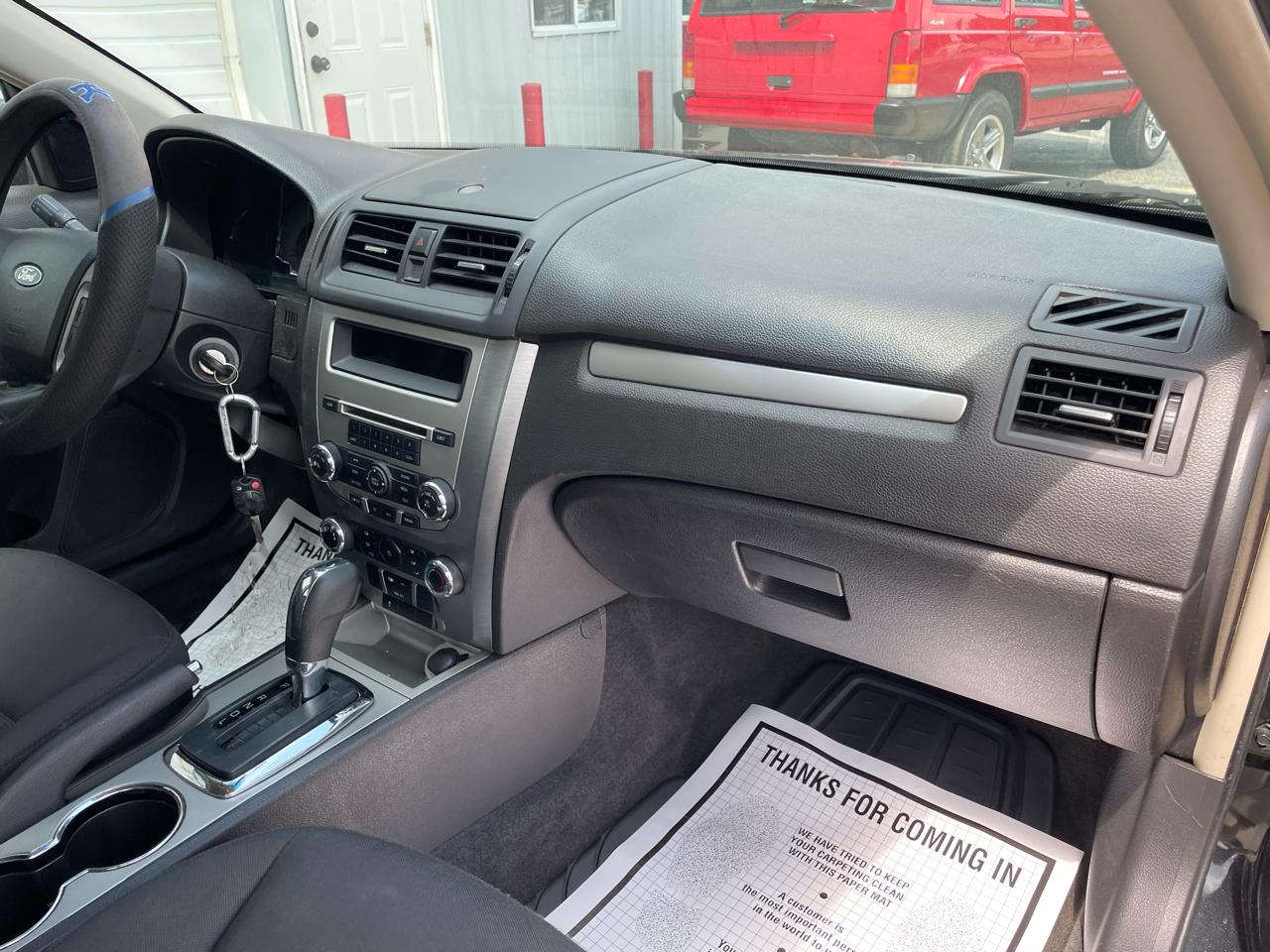 Ford Fusion SE 2010