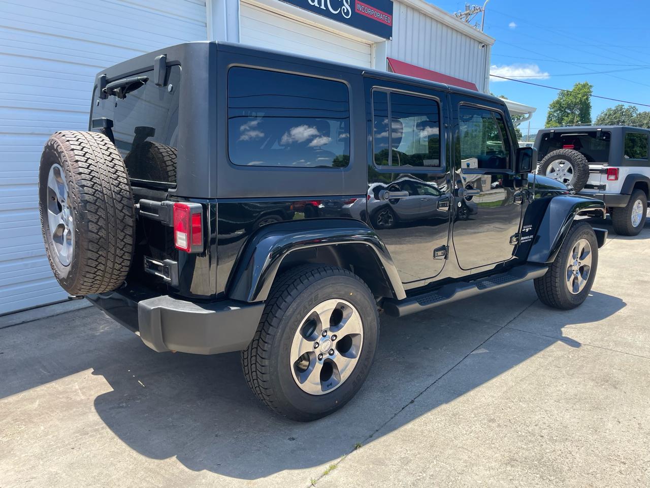 Jeep Wrangler Unlimited Sahara 4WD 2016
