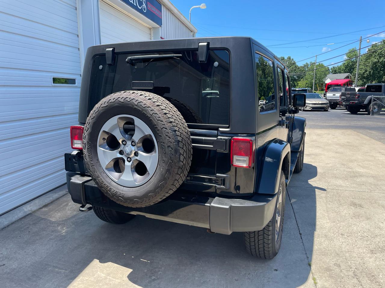 Jeep Wrangler Unlimited Sahara 4WD 2016