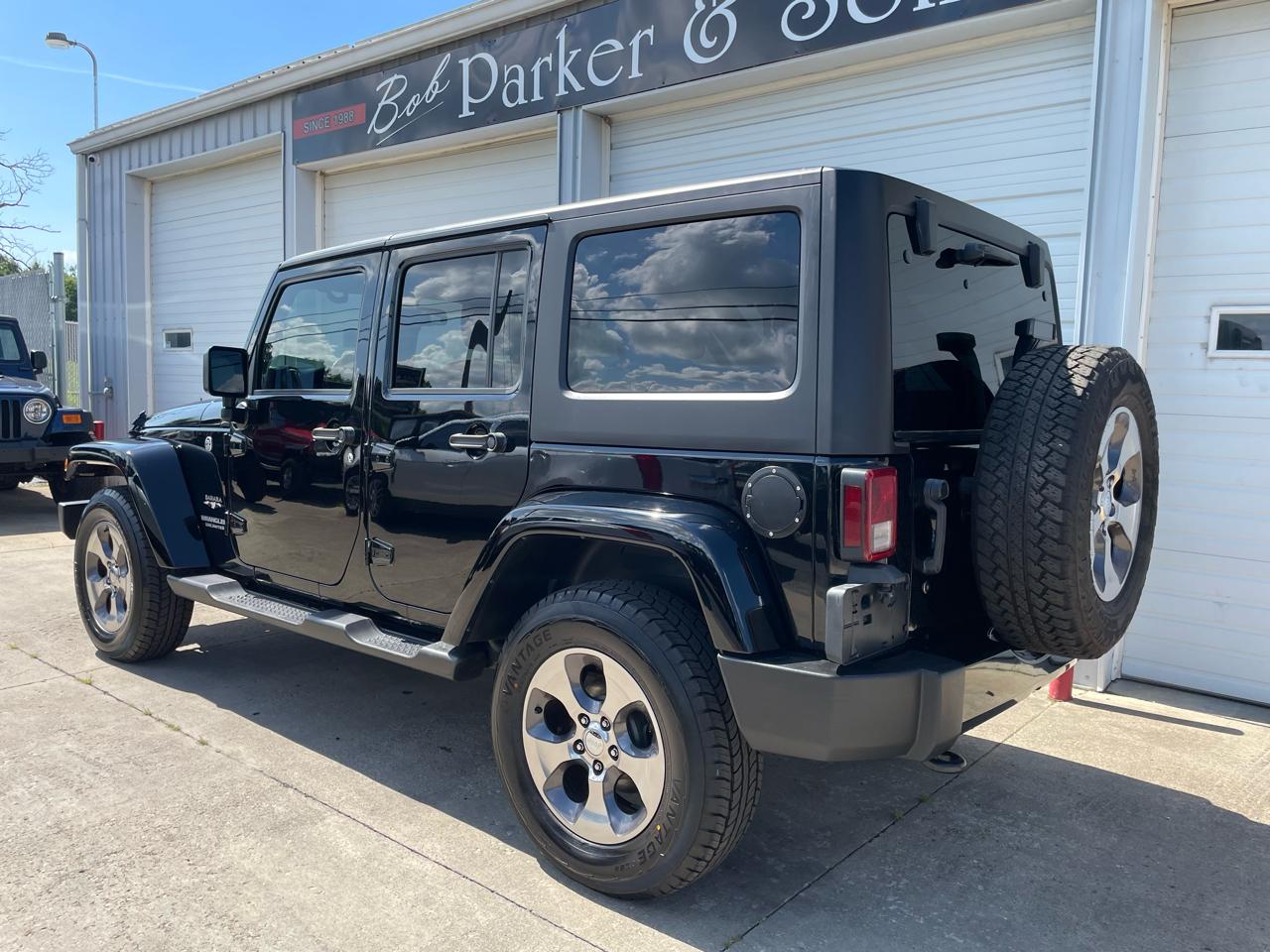 Jeep Wrangler Unlimited Sahara 4WD 2016