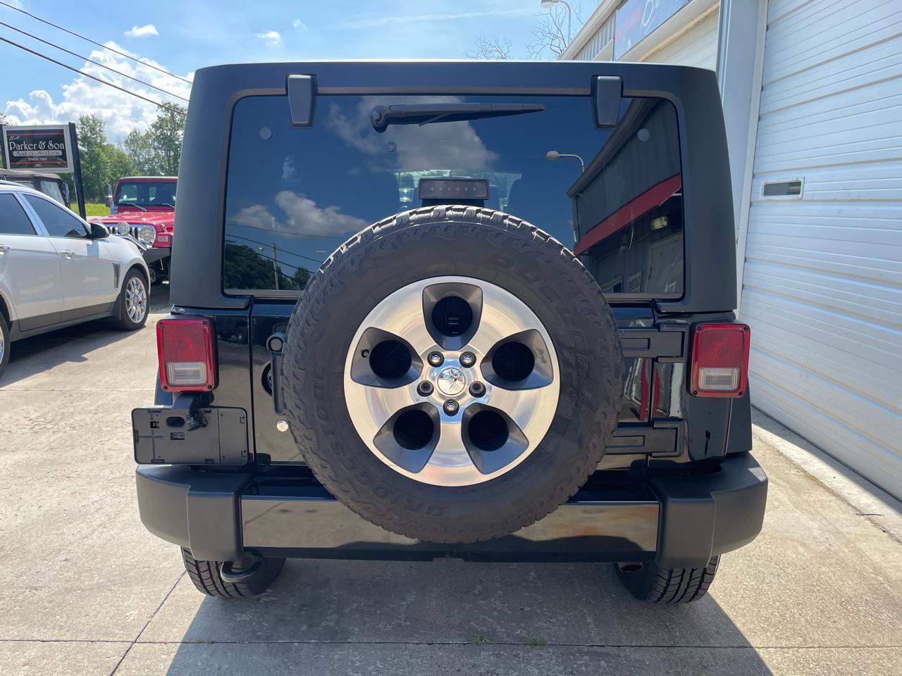 Jeep Wrangler Unlimited Sahara 4WD 2016