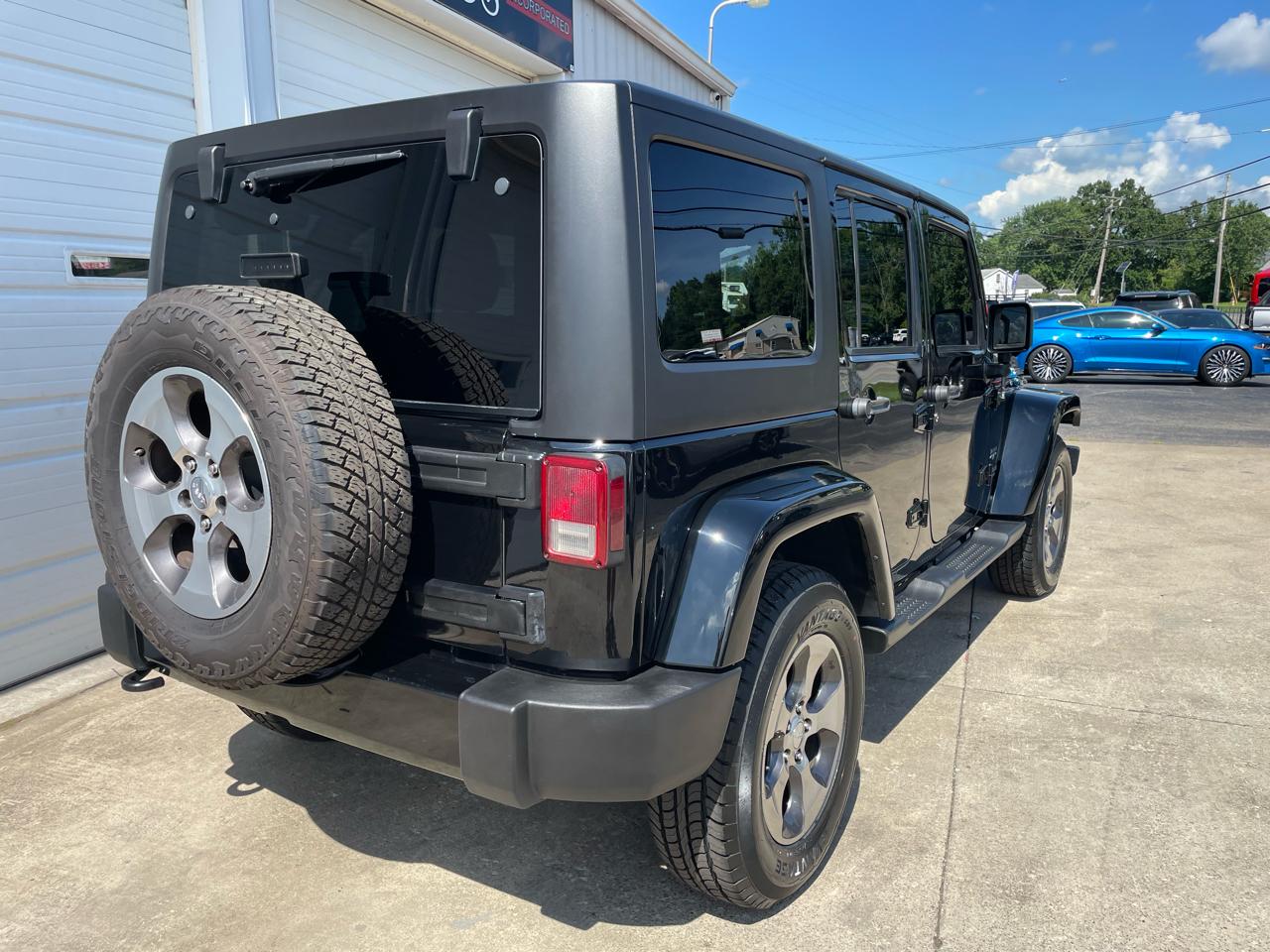 Jeep Wrangler Unlimited Sahara 4WD 2016