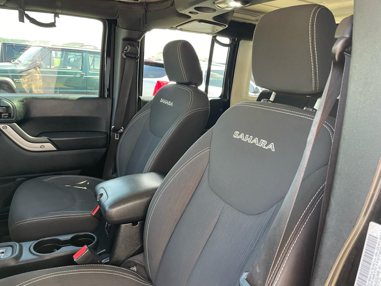 Jeep Wrangler Unlimited Sahara 4WD 2016