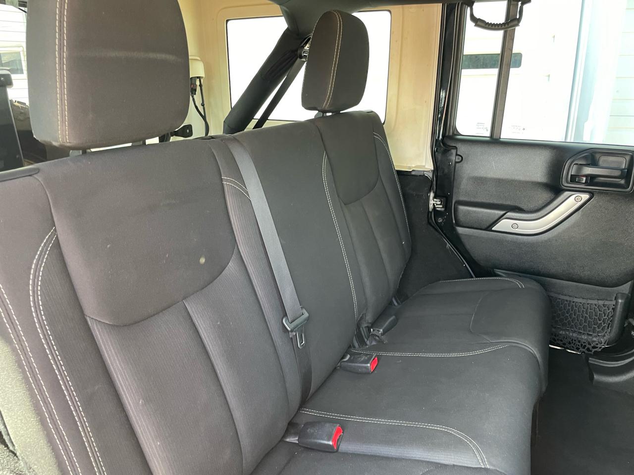 Jeep Wrangler Unlimited Sahara 4WD 2016