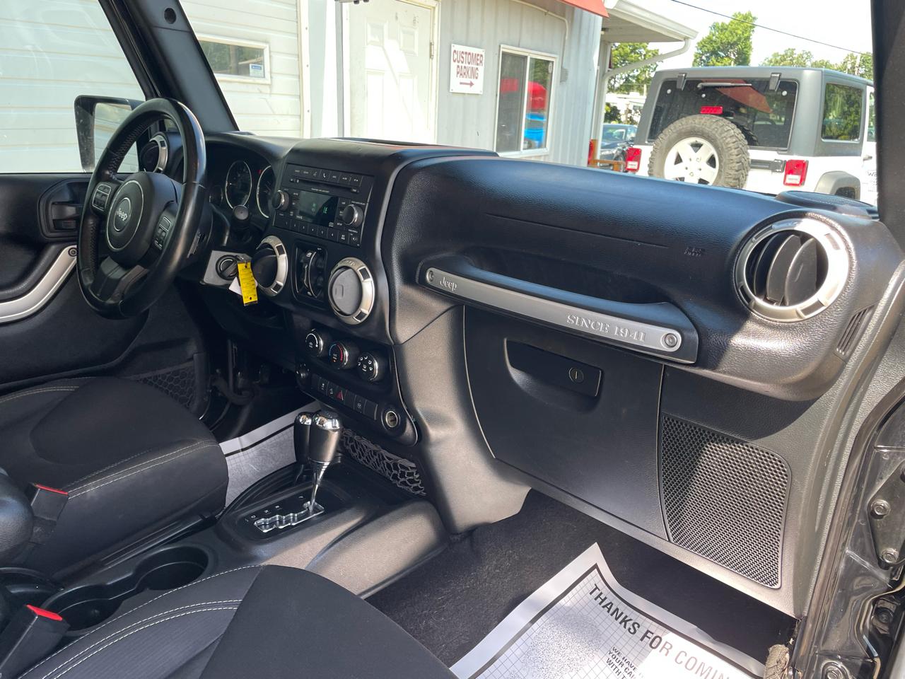 Jeep Wrangler Unlimited Sahara 4WD 2016
