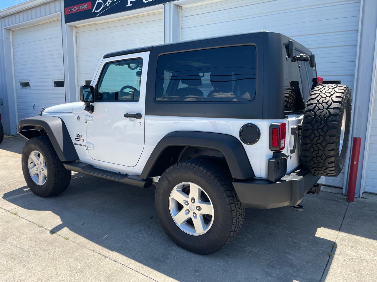 Jeep Wrangler Sport 4WD 2015