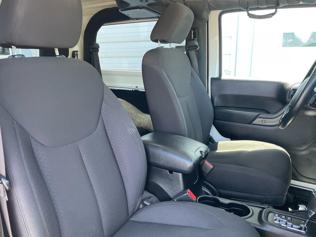 Jeep Wrangler Sport 4WD 2015