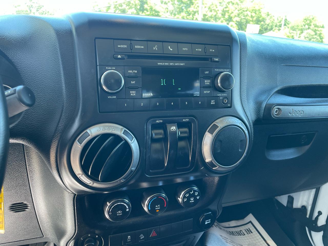 Jeep Wrangler Sport 4WD 2015