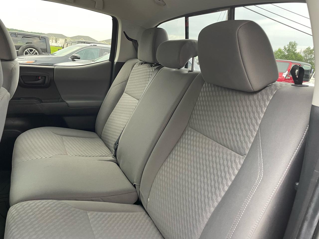 Toyota Tacoma 4WD Double Cab V6 AT SR (Natl) 2023