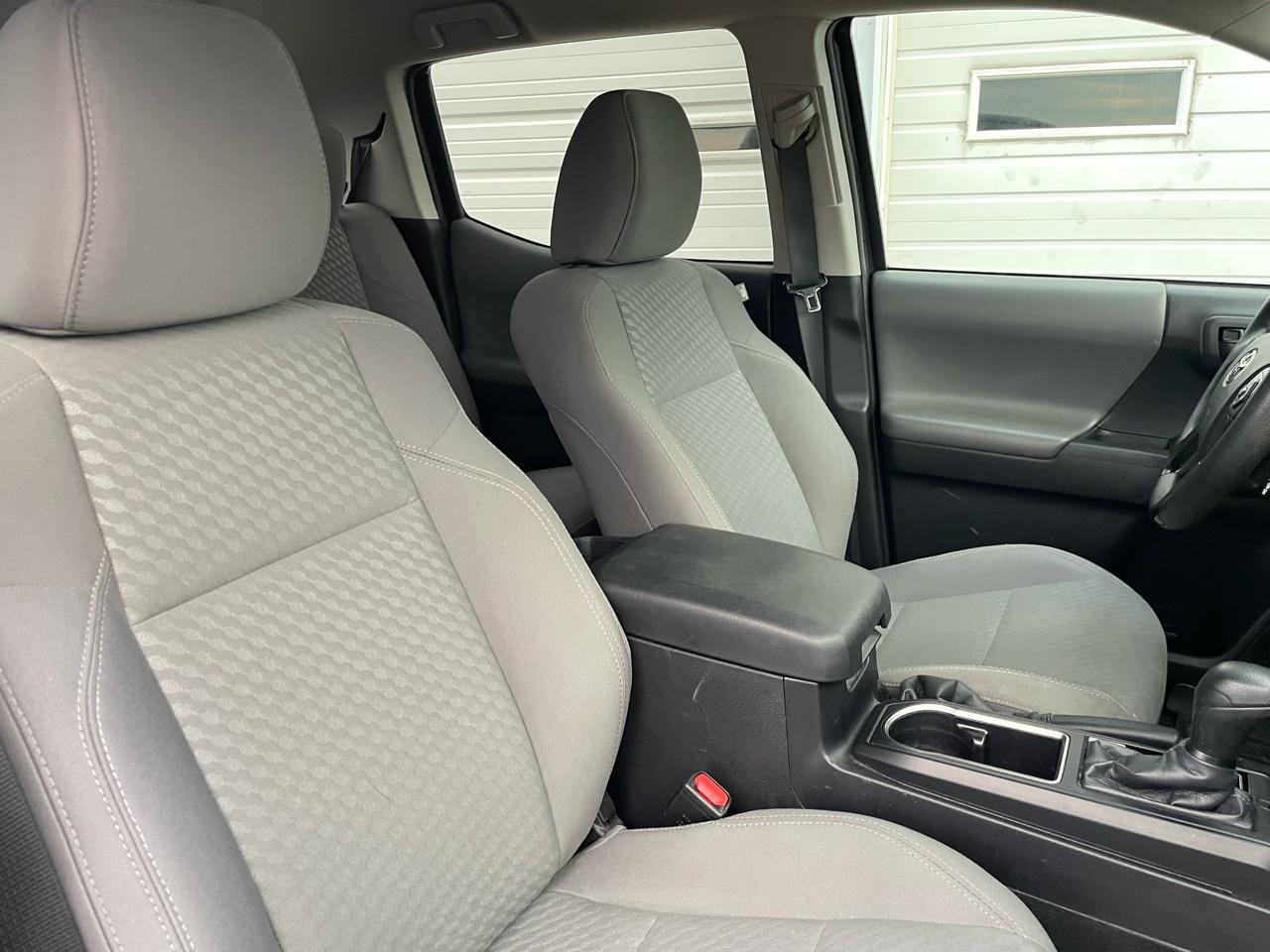Toyota Tacoma 4WD Double Cab V6 AT SR (Natl) 2023