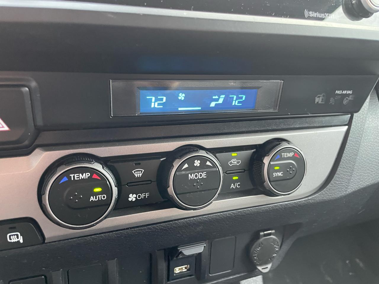 Toyota Tacoma 4WD Double Cab V6 AT SR (Natl) 2023
