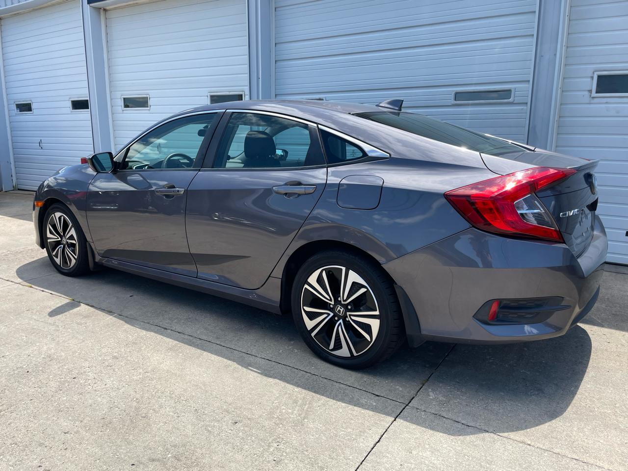 Honda Civic EX-T Sedan CVT 2017