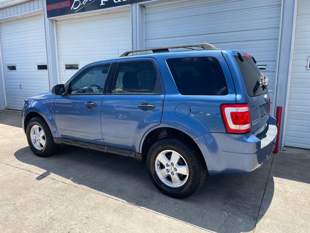 Ford Escape XLT FWD 2010