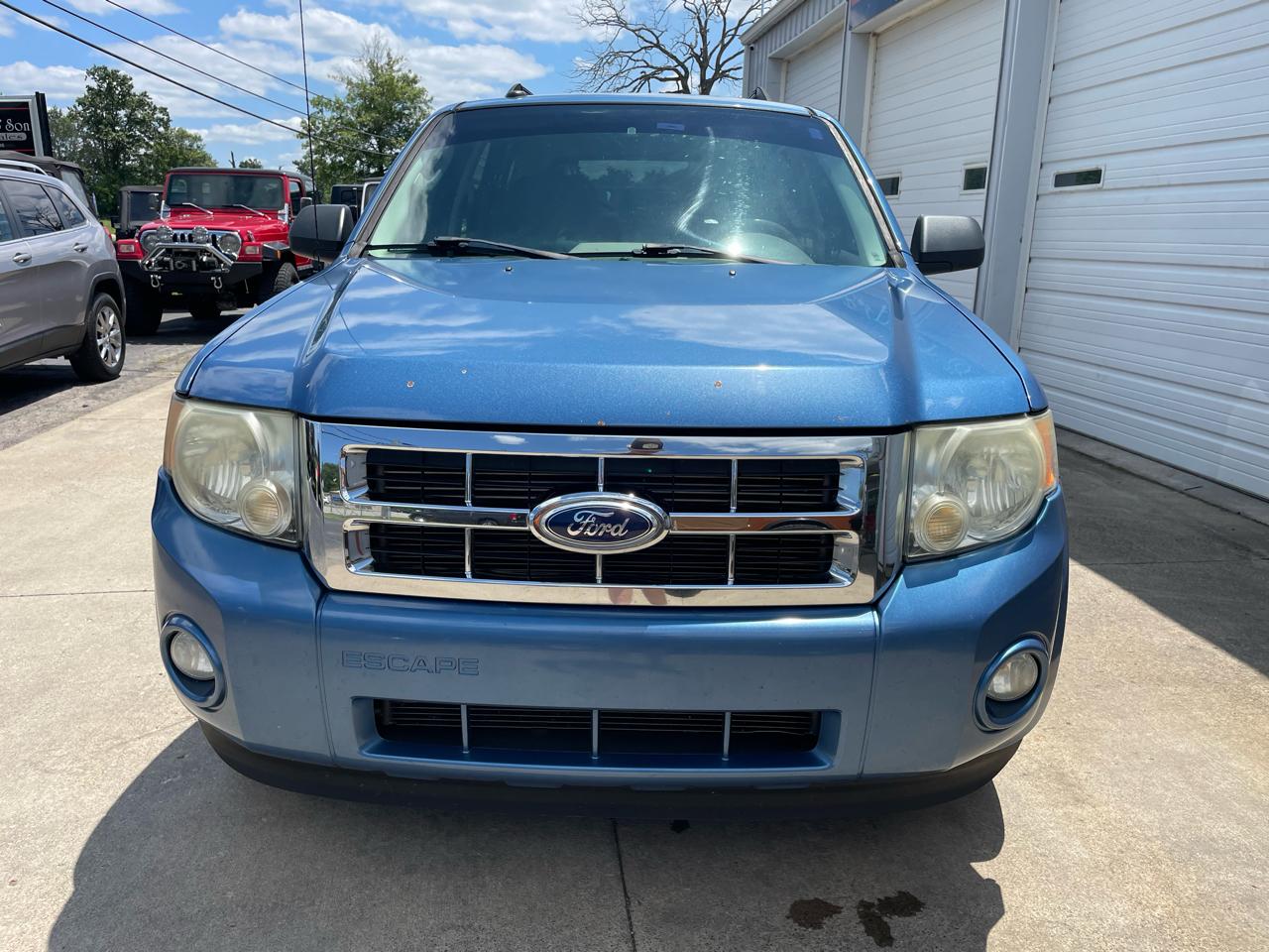 Ford Escape XLT FWD 2010