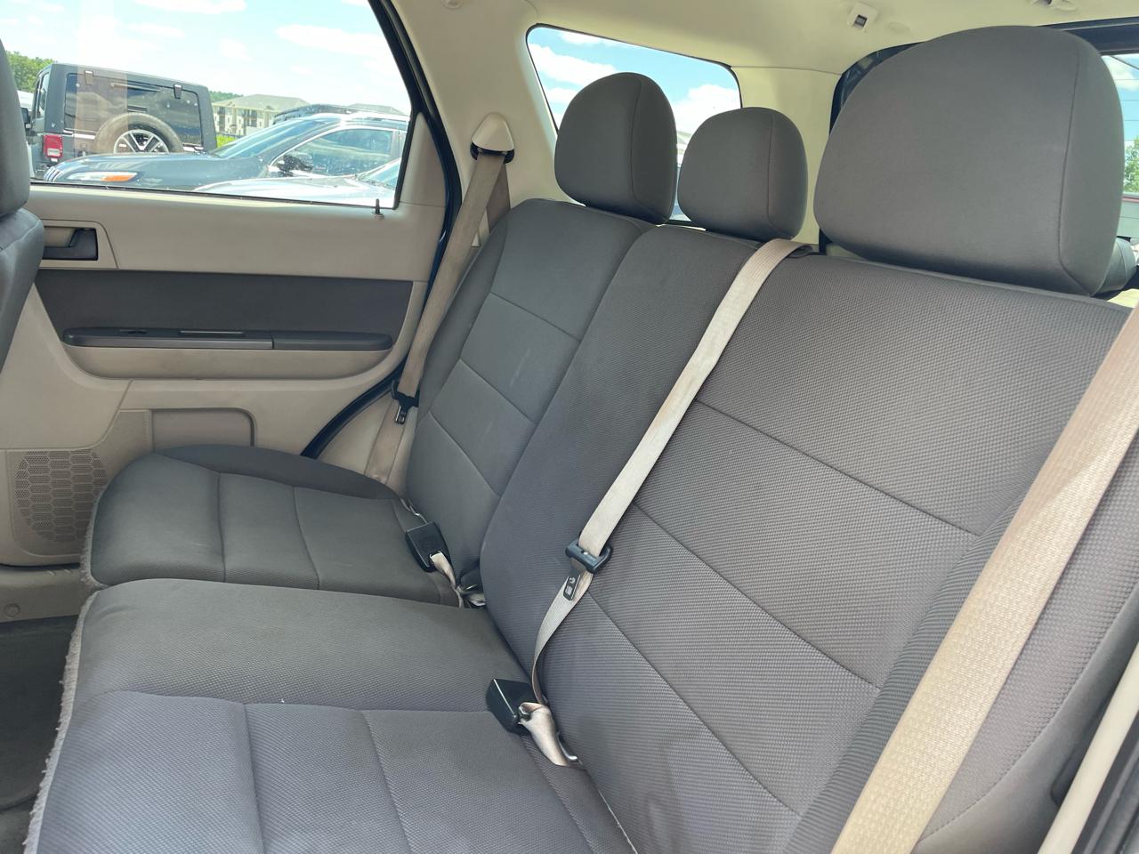 Ford Escape XLT FWD 2010