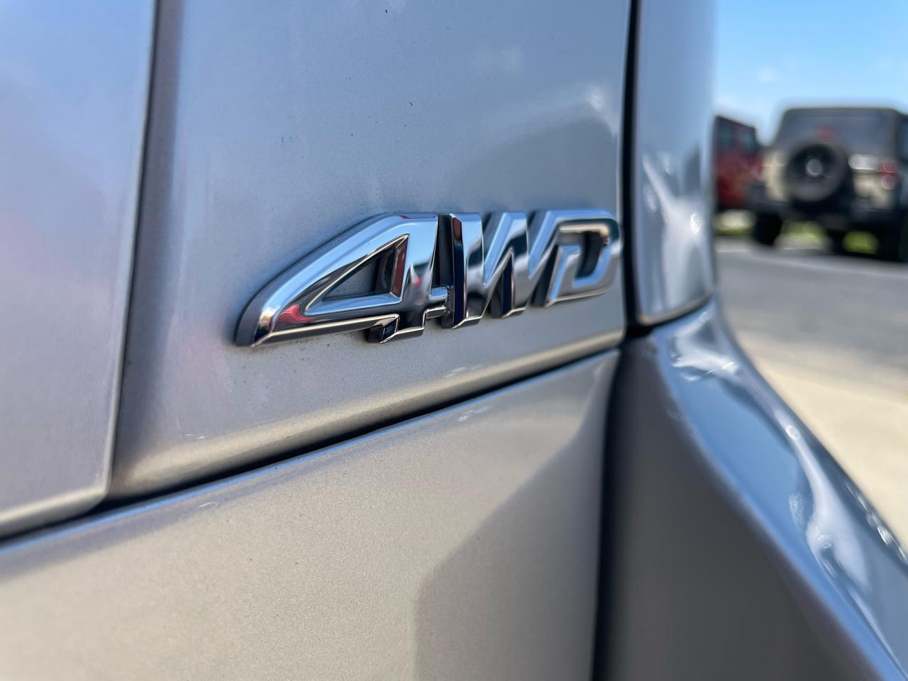 Toyota RAV4 Base I4 4WD 2011