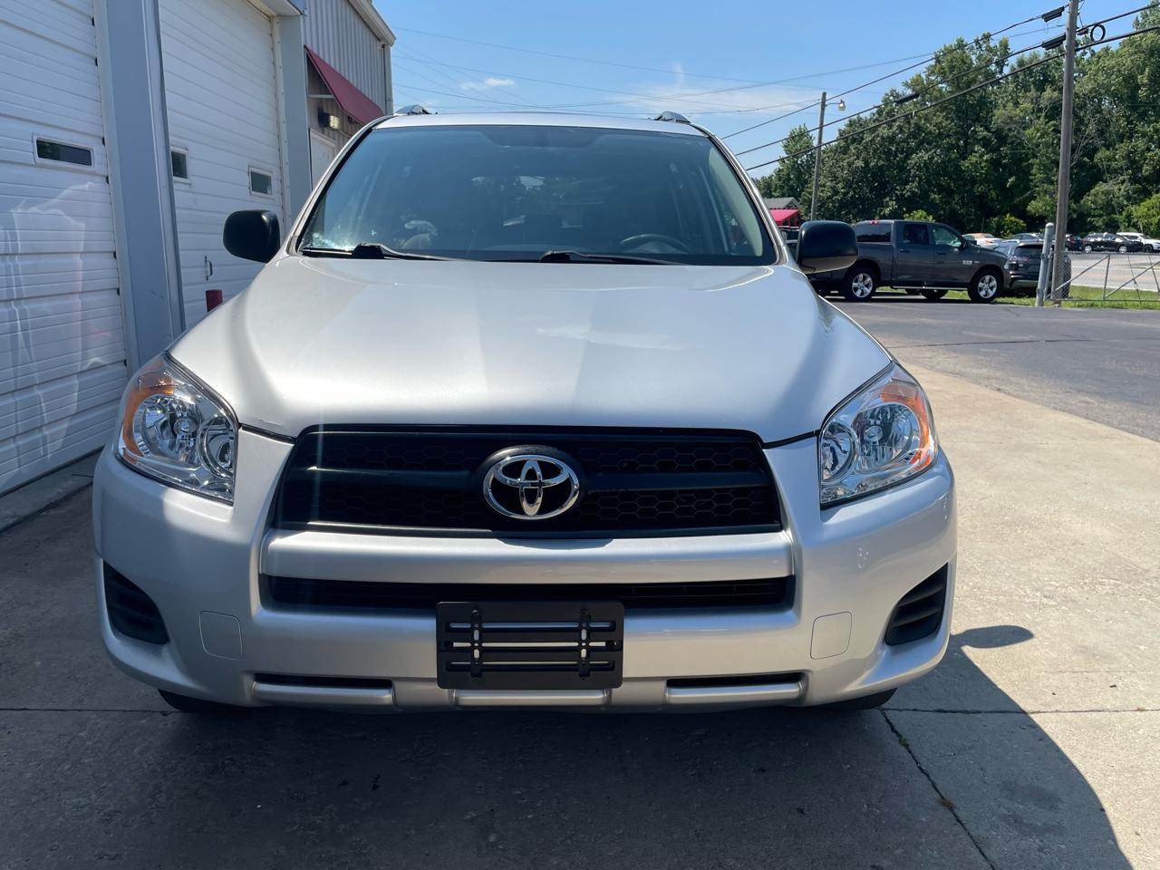 Toyota RAV4 Base I4 4WD 2011