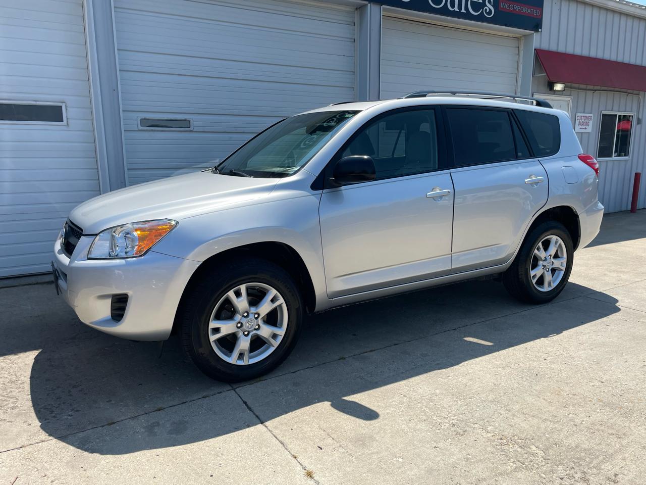 Toyota RAV4 Base I4 4WD 2011
