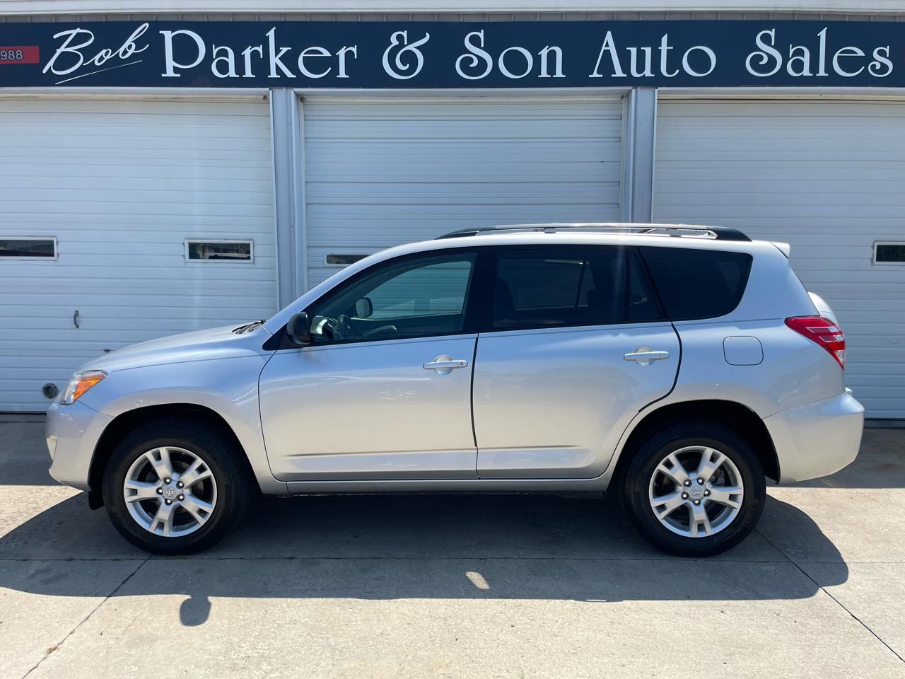 Toyota RAV4 Base I4 4WD 2011