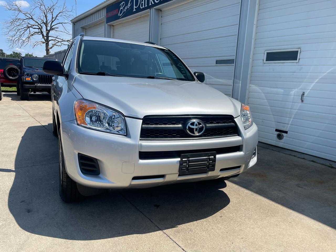 Toyota RAV4 Base I4 4WD 2011