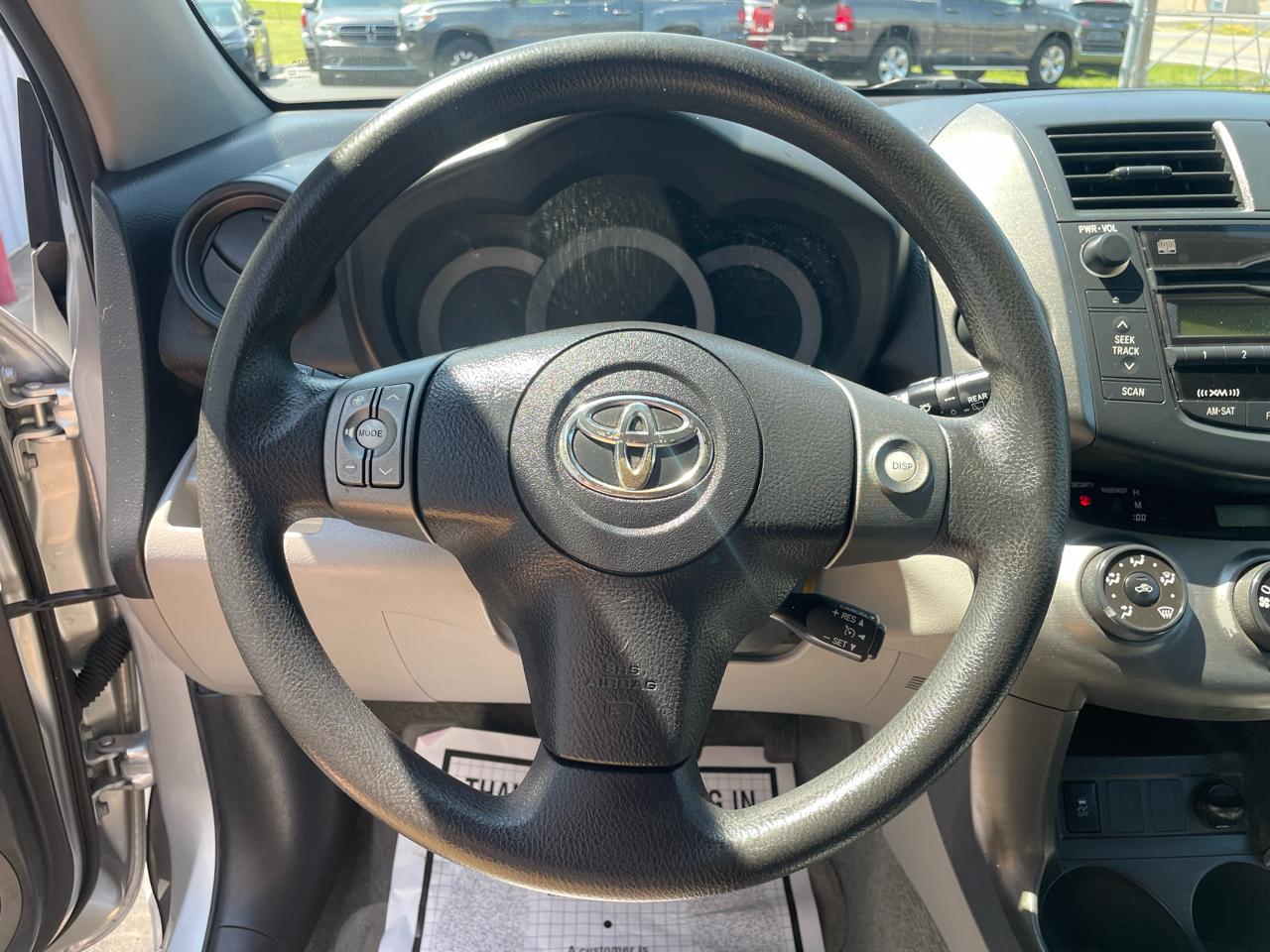 Toyota RAV4 Base I4 4WD 2011