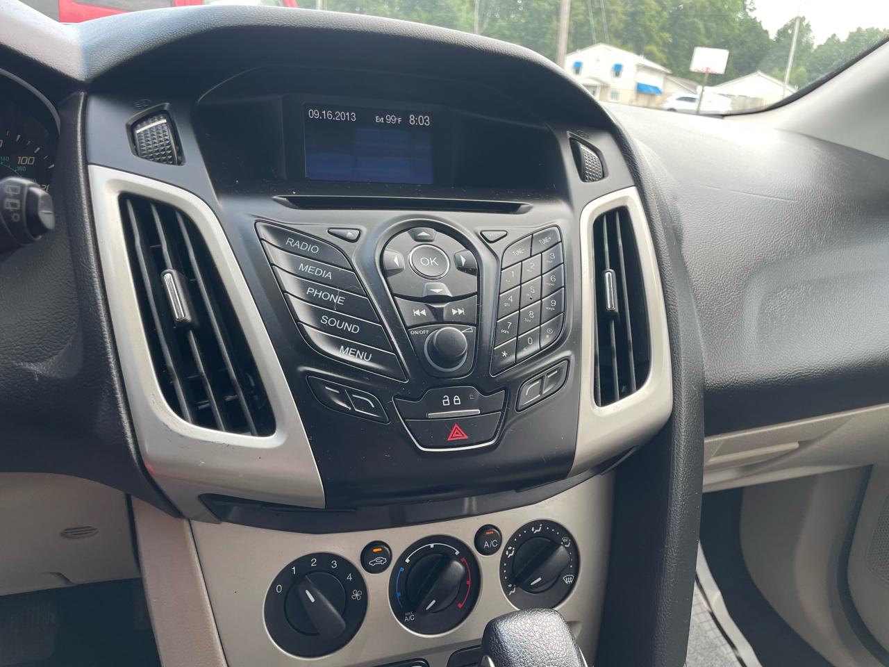 Ford Focus SE Hatch 2014