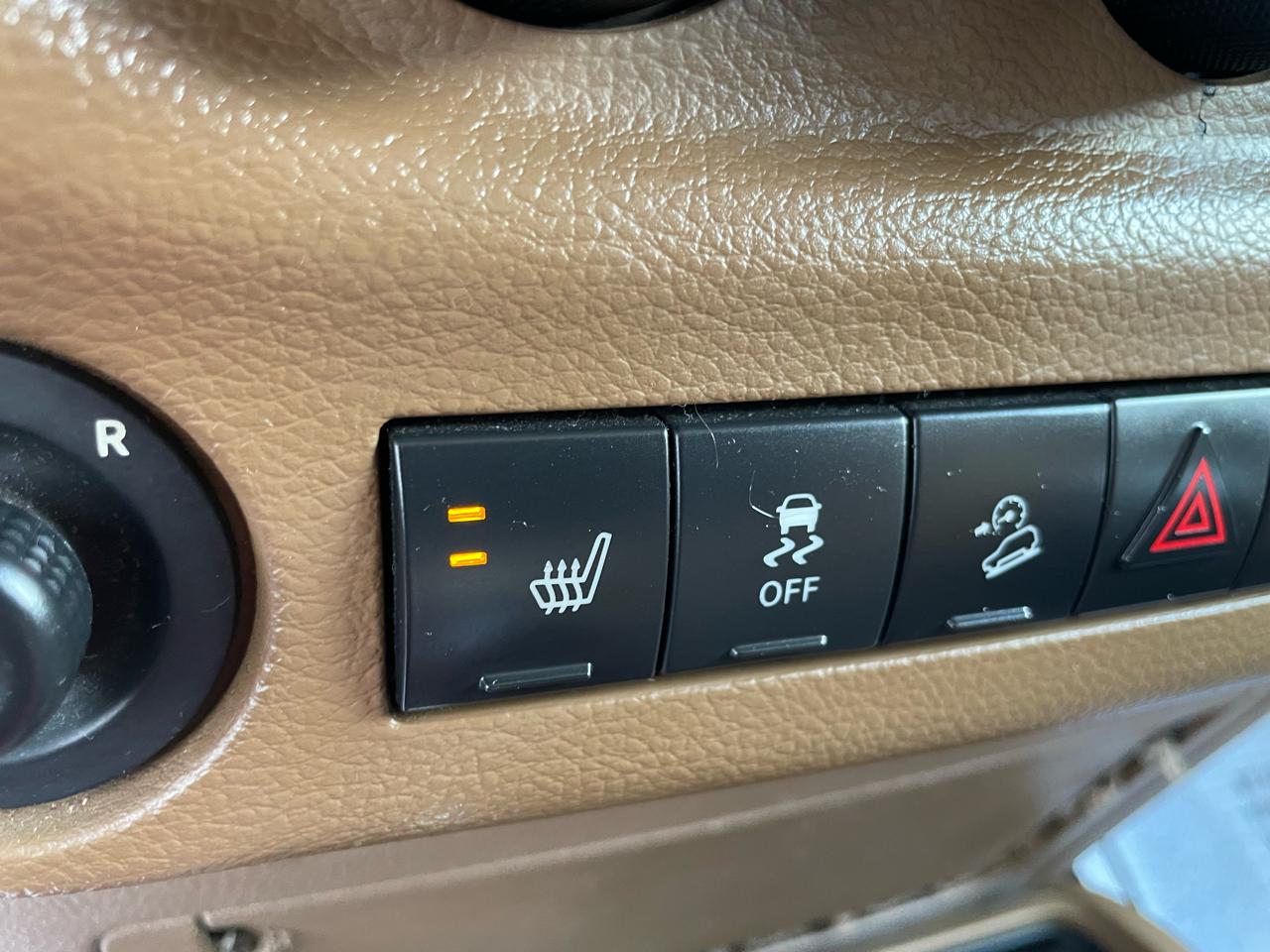Jeep Wrangler Unlimited Sahara 4WD 2011
