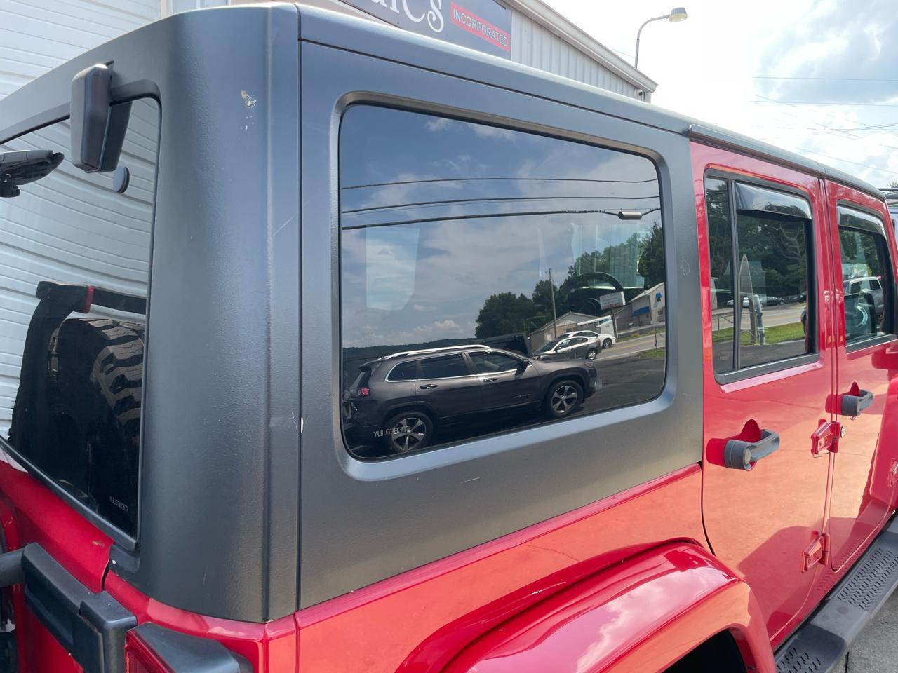 Jeep Wrangler Unlimited Sahara 4WD 2011