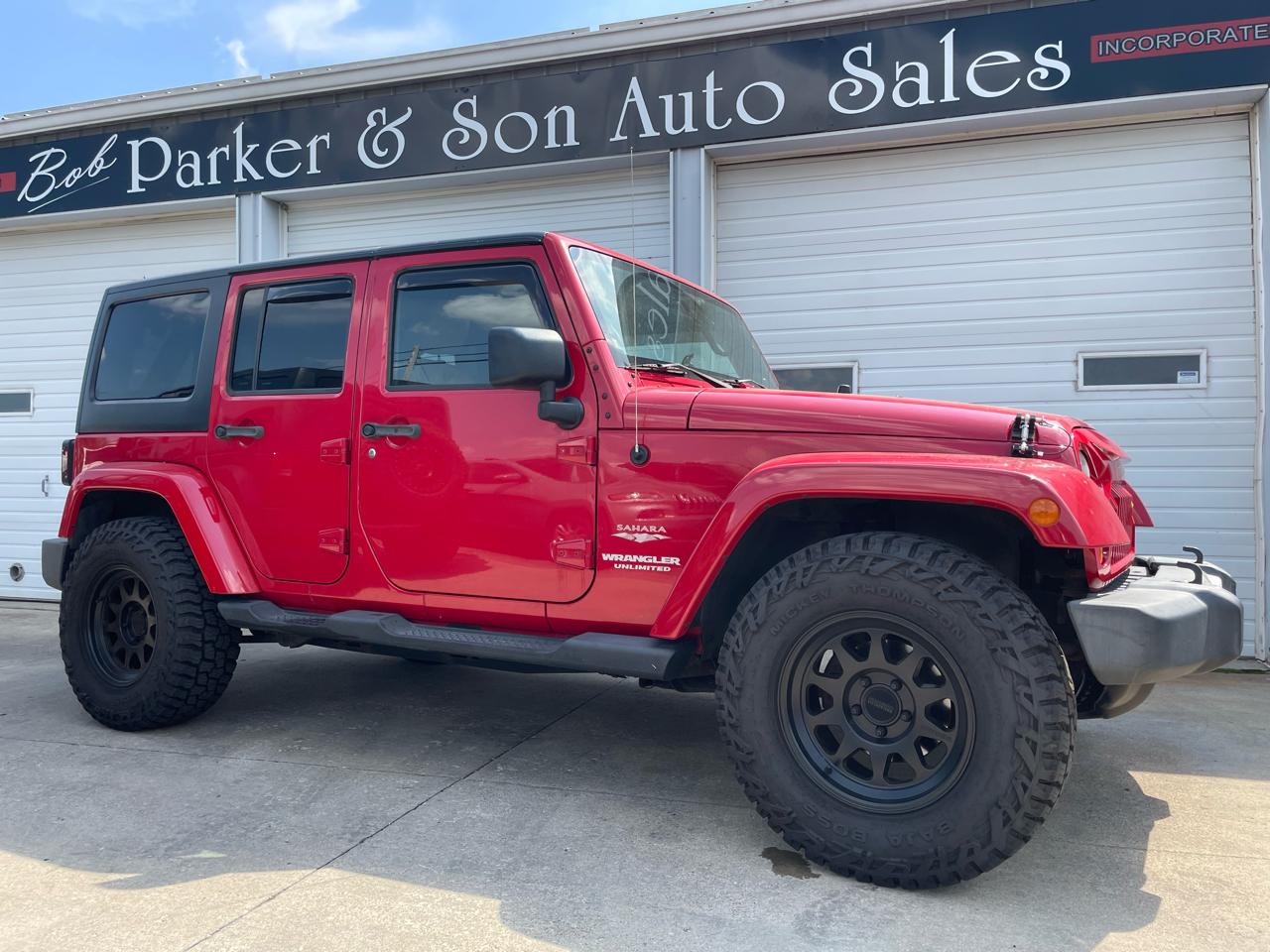 Jeep Wrangler Unlimited Sahara 4WD 2011