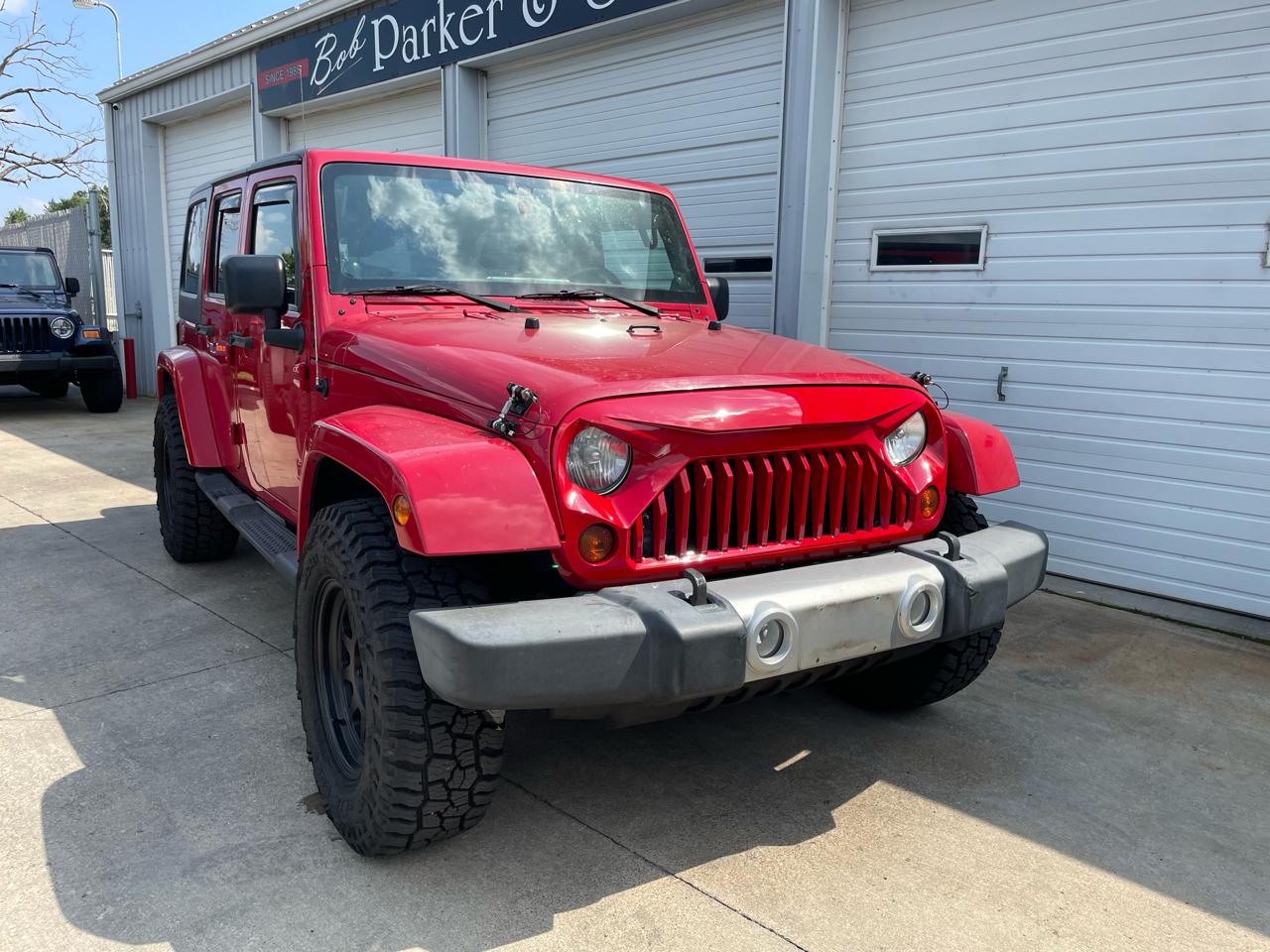 Jeep Wrangler Unlimited Sahara 4WD 2011