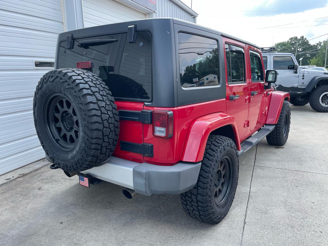 Jeep Wrangler Unlimited Sahara 4WD 2011