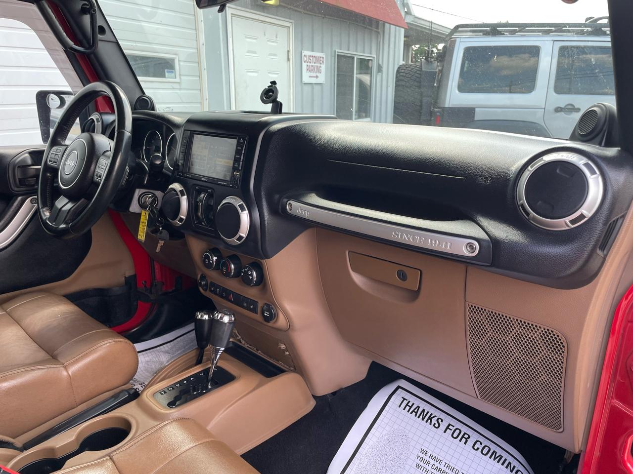 Jeep Wrangler Unlimited Sahara 4WD 2011