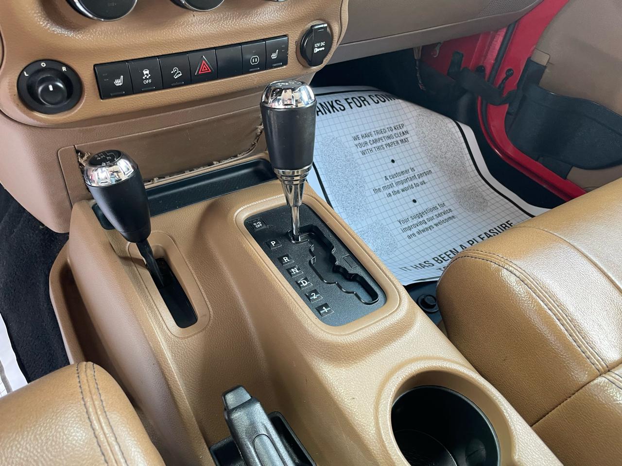 Jeep Wrangler Unlimited Sahara 4WD 2011