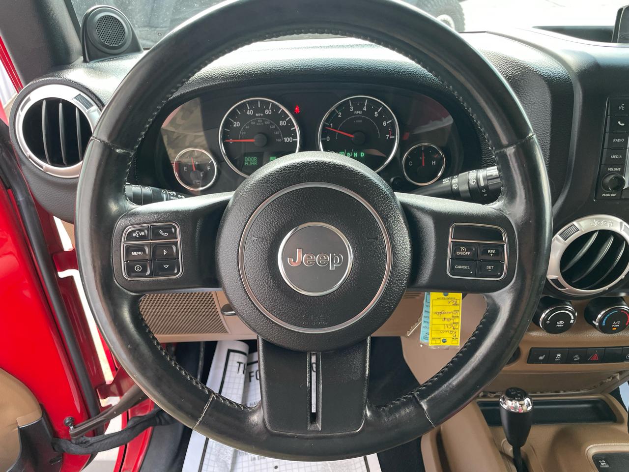 Jeep Wrangler Unlimited Sahara 4WD 2011