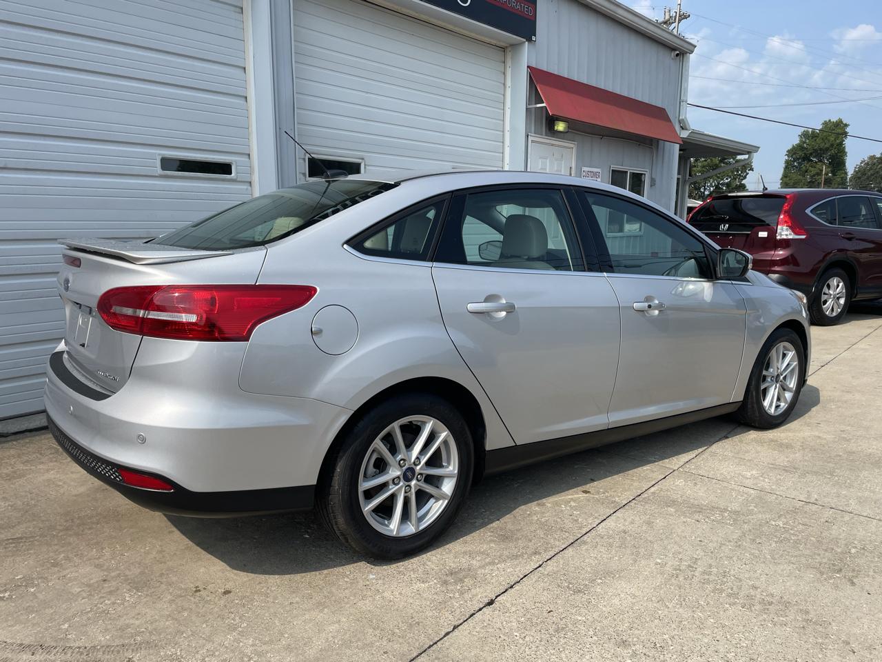 Ford Focus Titanium Sedan 2018